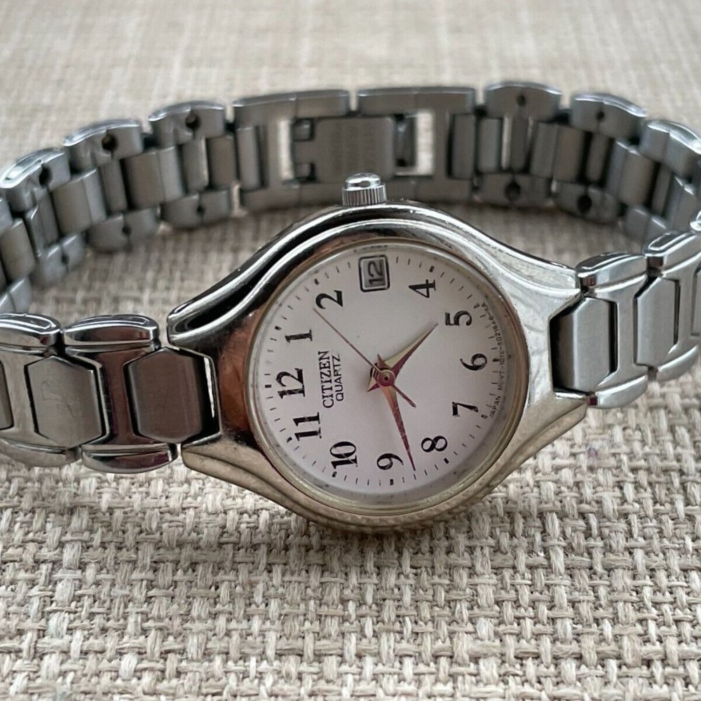 Citizen Quartz Ladies Wristwatch Date Calendar Japan Movement Analog Watch - Picture 4 of 11